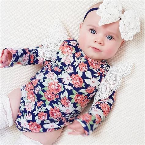 beautiful newborn baby girl clothes.